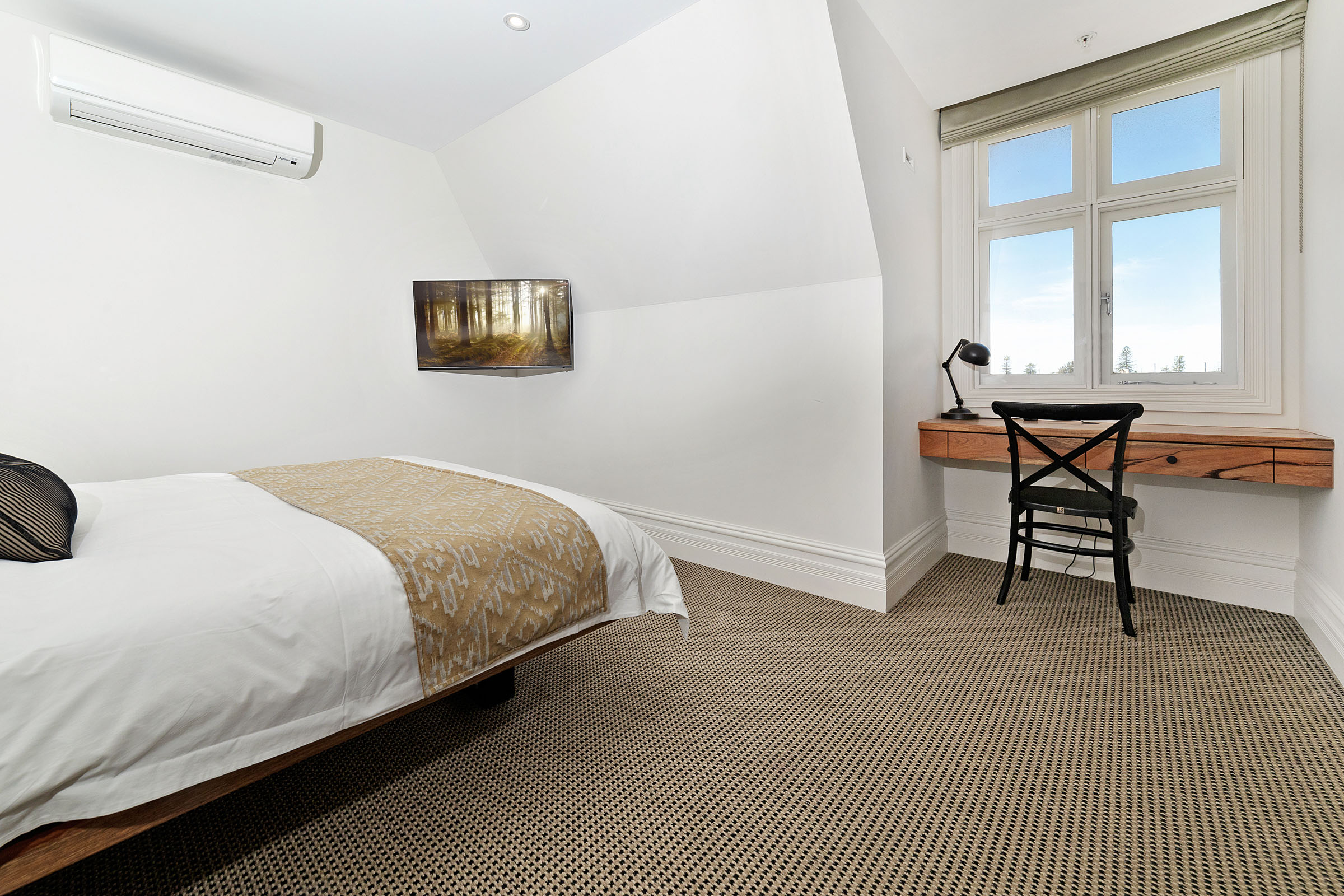 National_Hotel_28